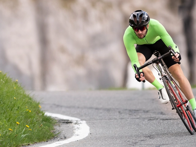 Is competitive cycling a green sport or a green-washed sport?